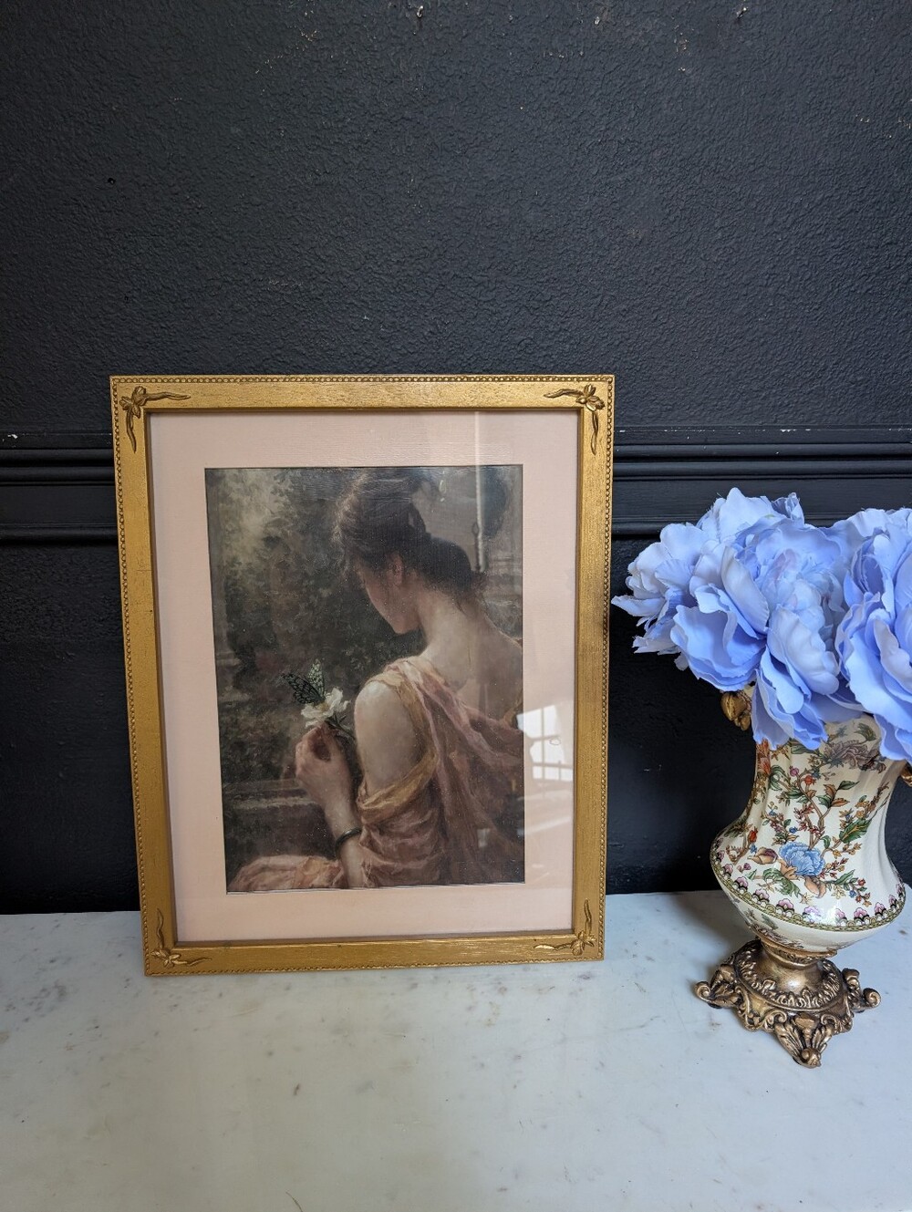 Vintage Gold French/English Country Bow Detail Wall Frame w/ vtg style print